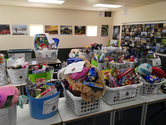 Vinnies Xmas Hampers 2017 (3).jpg